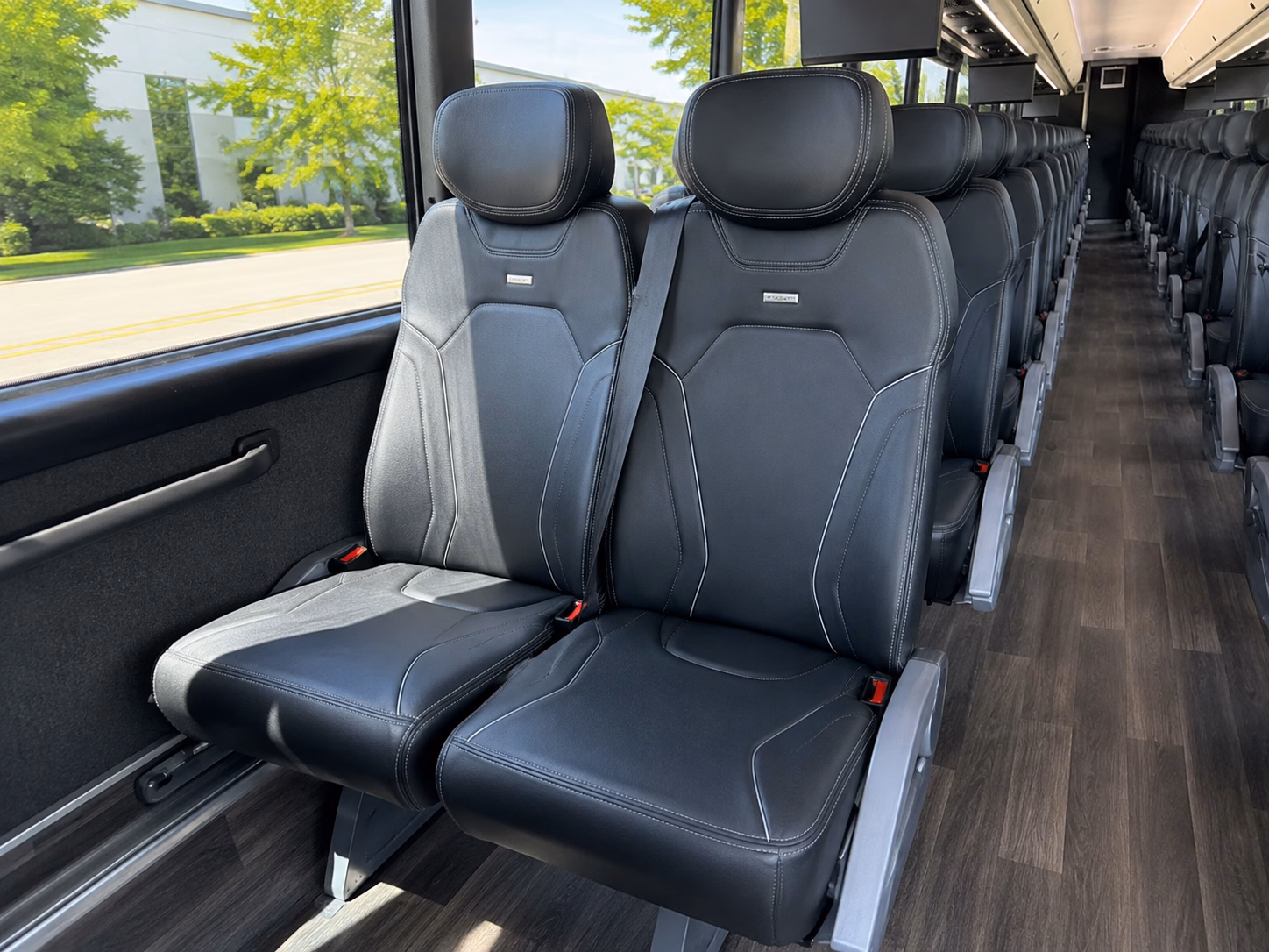 accessible wedding transportation buses available in columbia missouri