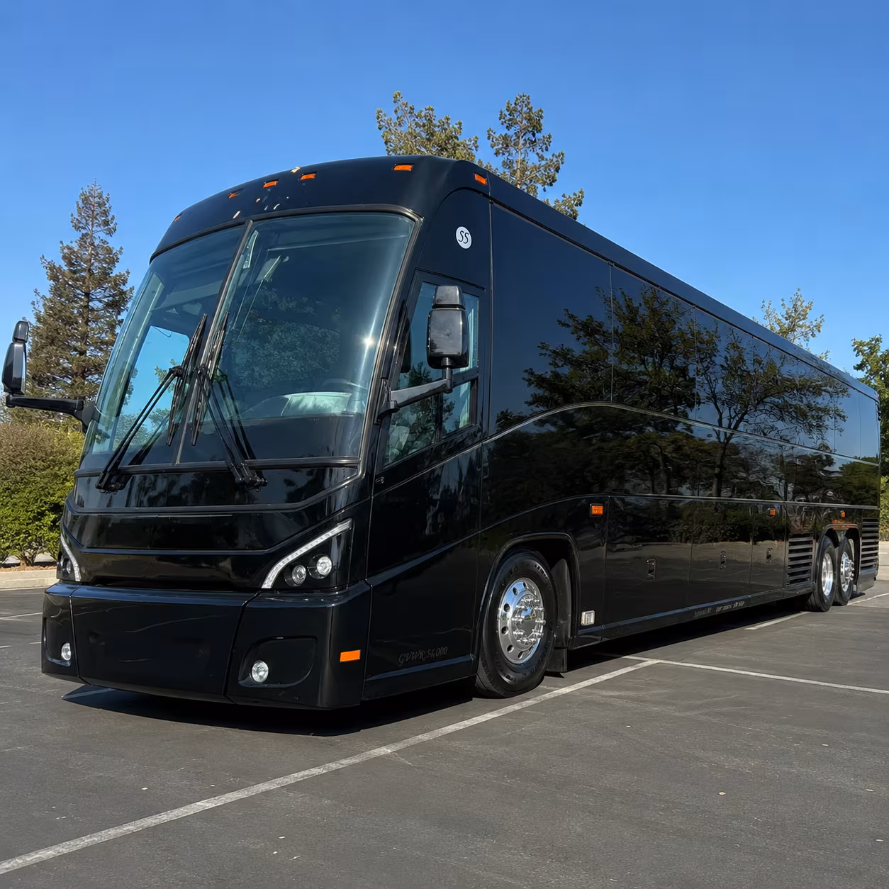 bus rentals connecting columbia personnel to whiteman air force base